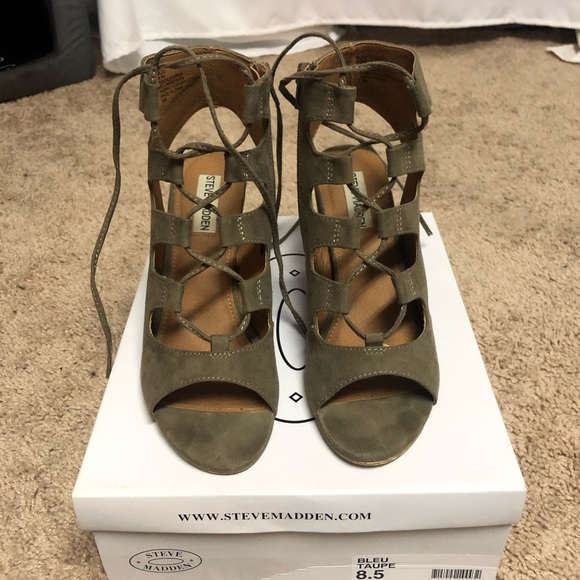 Steve Madden Bleu heels - Picture 6 of 8